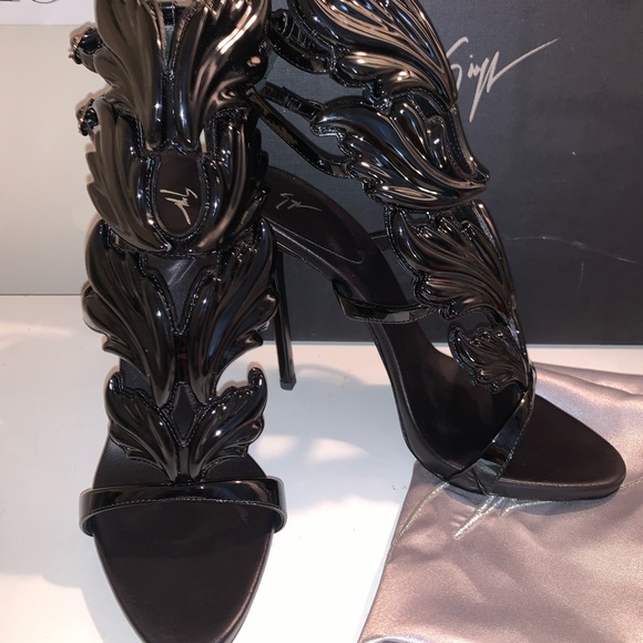 100% Authentic Giuseppe Zanotti Sandals - Picture 2 of 11